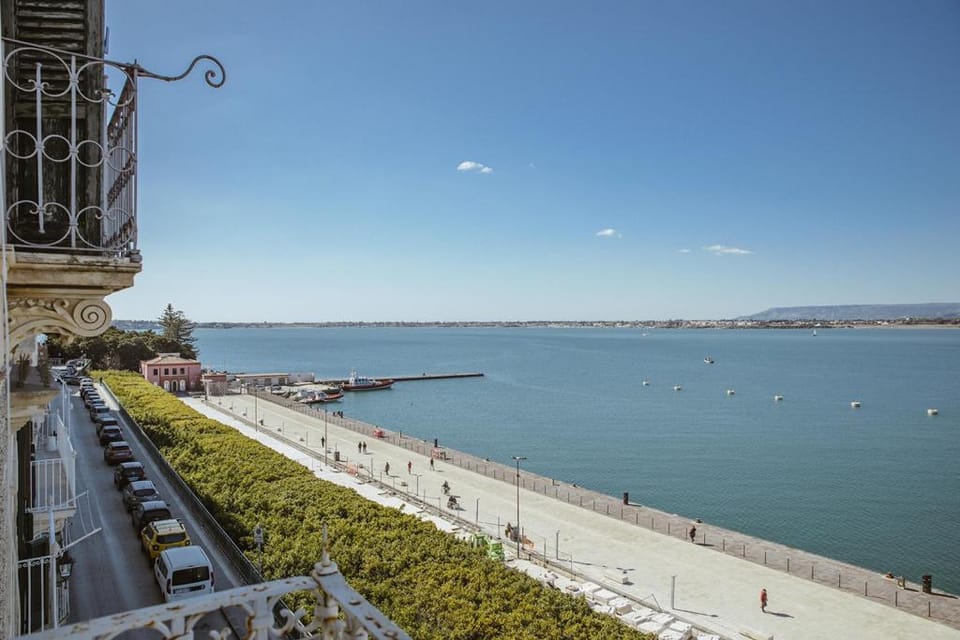 Duplex sul porto grande by Wonderful Italy Apartment in Syracuse