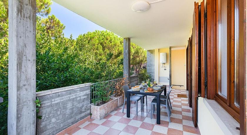 I Ciliegi 1/09 con piscina by Wonderful Italy Apartment in Desenzano del Garda
