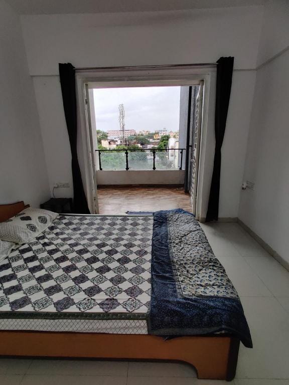 Primerose 1 BHK Full Flat Highway Touch Vacation rental in Pune