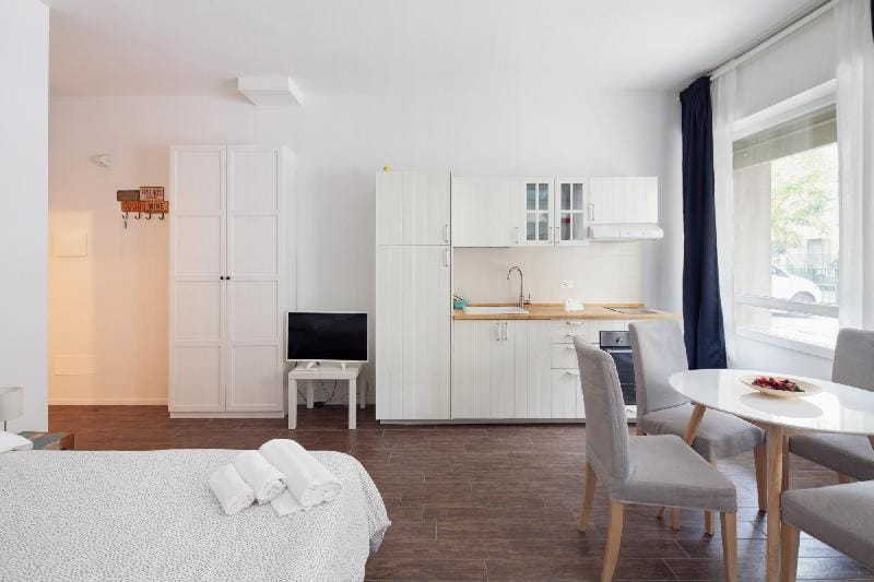 Largo Molina Studio I by Wonderful Italy Apartment in Bologna