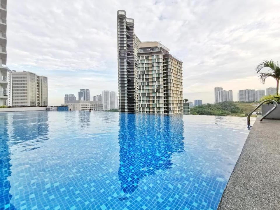 D'pristine sky light by RR JBcity Apartment in Johor