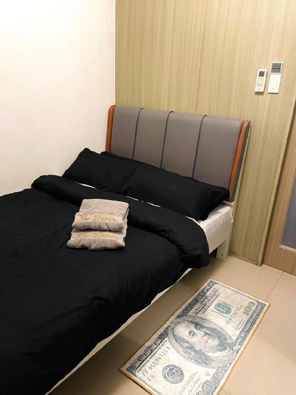 Luxury and Cozy condo unit near MOA Vacation rental in Pasay