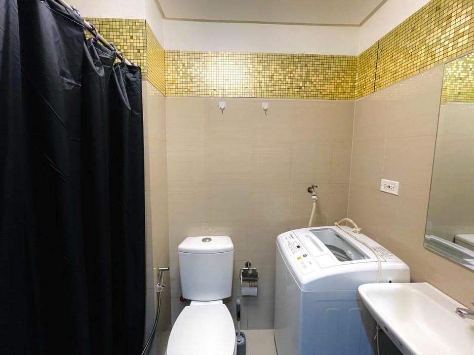 Luxury and Cozy condo unit near MOA Vacation rental in Pasay