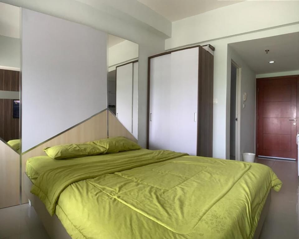 Ruang Sultan Apartement Mahogany Apartment in West Java