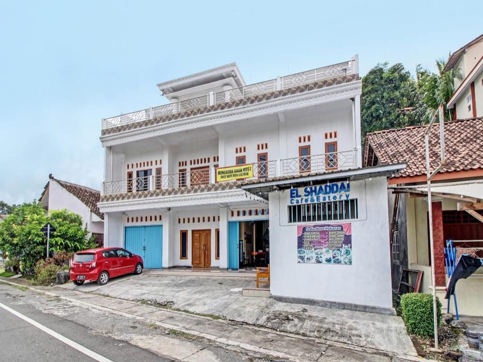 SPOT ON 92044 El Shaddai Guest House Hotel in Special Region of Yogyakarta
