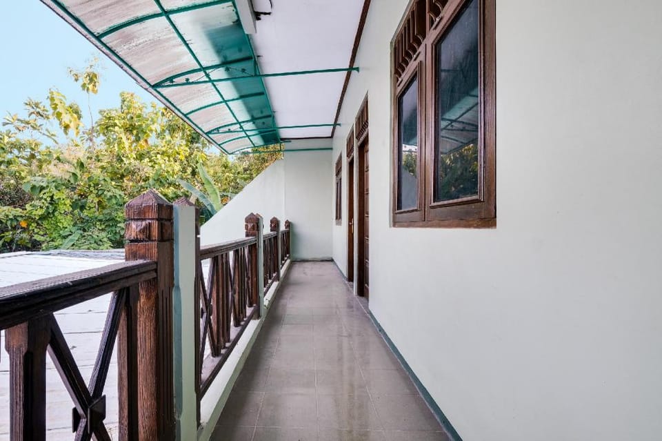 SPOT ON 92068 Pudja Kesuma Homestay Syariah Yogyakarta Hotel in Special Region of Yogyakarta