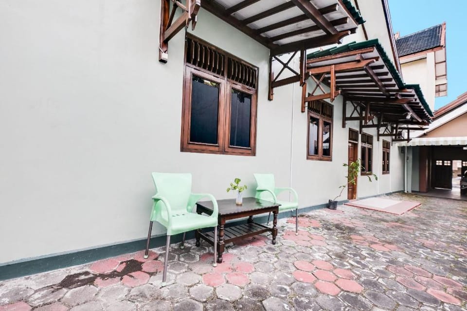 SPOT ON 92068 Pudja Kesuma Homestay Syariah Yogyakarta Hotel in Special Region of Yogyakarta