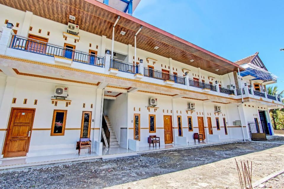 OYO 92101 Elma Guesthouse Hotel in Special Region of Yogyakarta