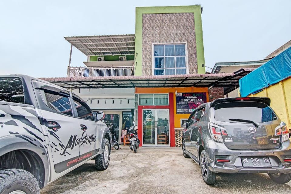 OYO 92047 Penginapan Arfi Syariah Hotel in West Sumatra, Indonesia