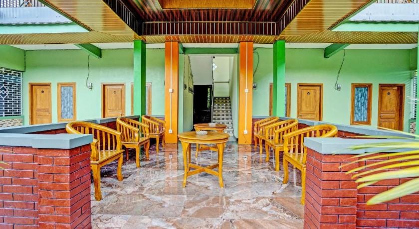OYO Life 92043 Kost Barokah Syariah Madiun Hotel in East Java
