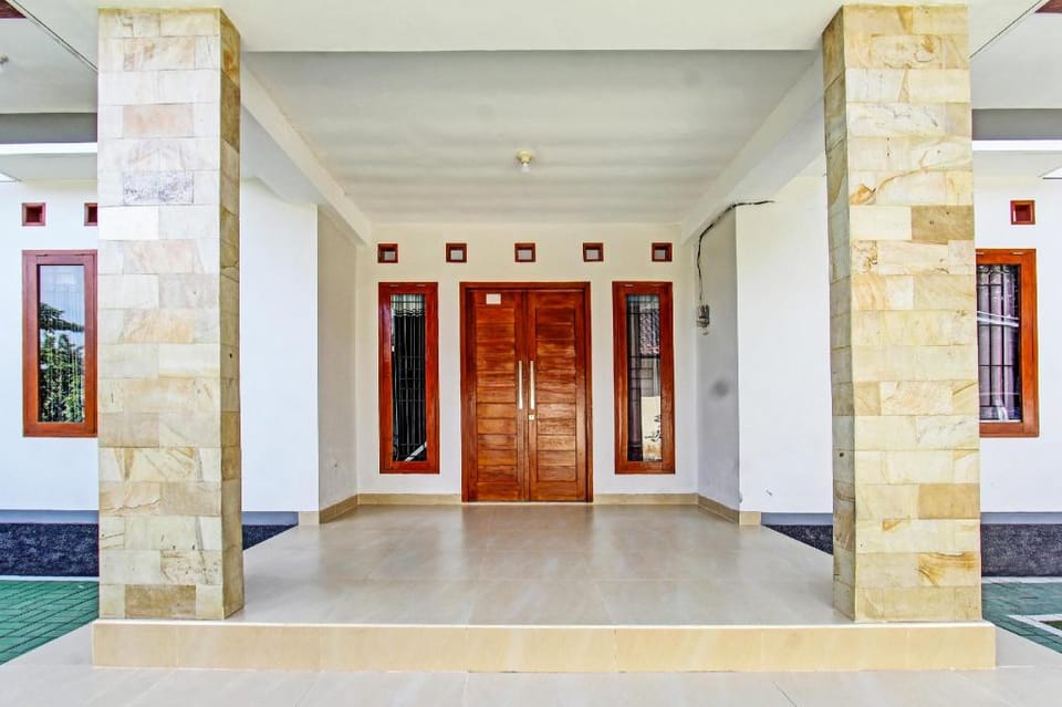 Hotel O Archi Homestay Hotel in West Nusa Tenggara, Indonesia
