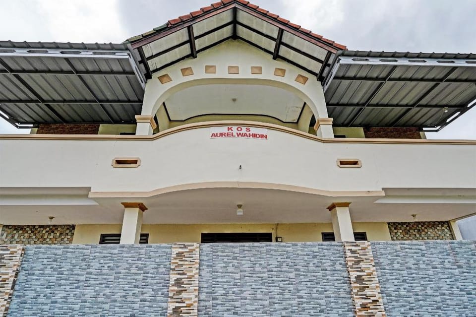 OYO 92062 Pondok Aurel Wahidin Hotel in West Java
