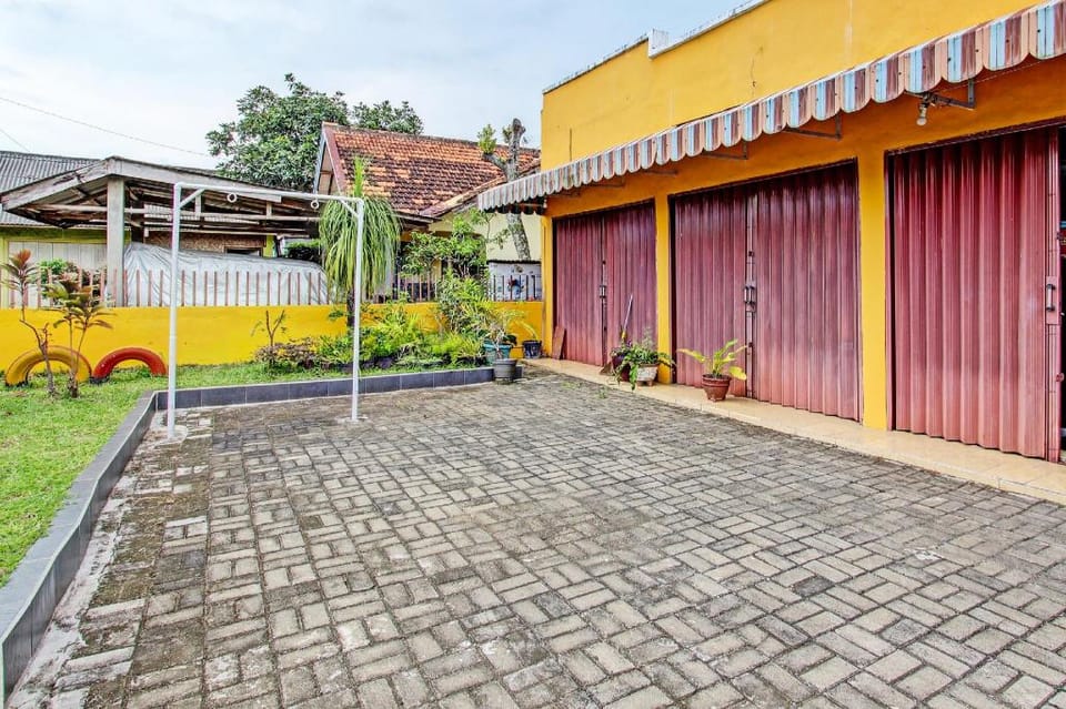 Hotel O Homestay Akbar Aufa Syariah Hotel in Indonesia