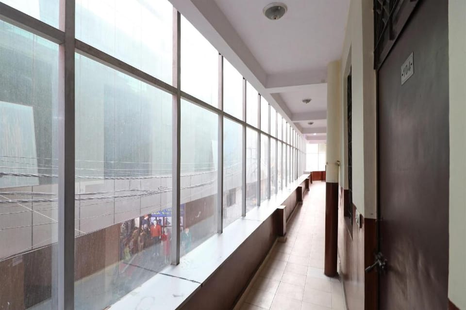 Super Hotel O Global Hotel in New Delhi