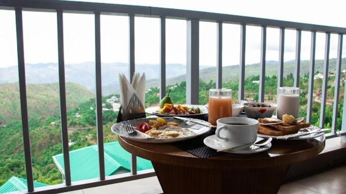 Shree Parijat Resort - Luxury Resort in Mukteshwar Hotel in Uttarakhand