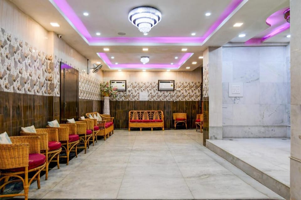 Hotel O Beleghata Formerly Santoshi Banquet And Marriage Hall Hotel in Kolkata