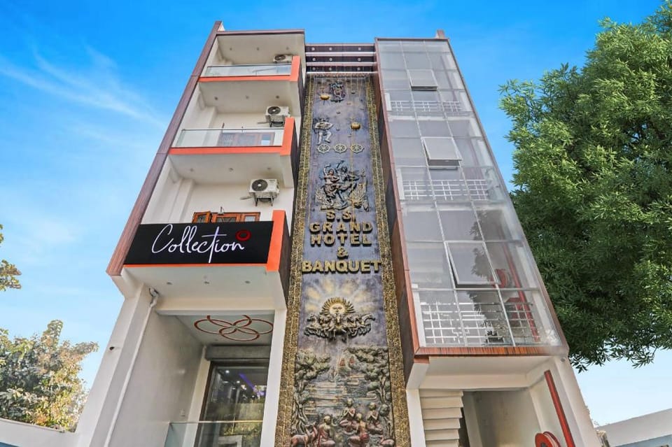 Collection O by OYO Shivashakti Grand Near Chaudhary Charan Singh International Airport Hotel in Lucknow