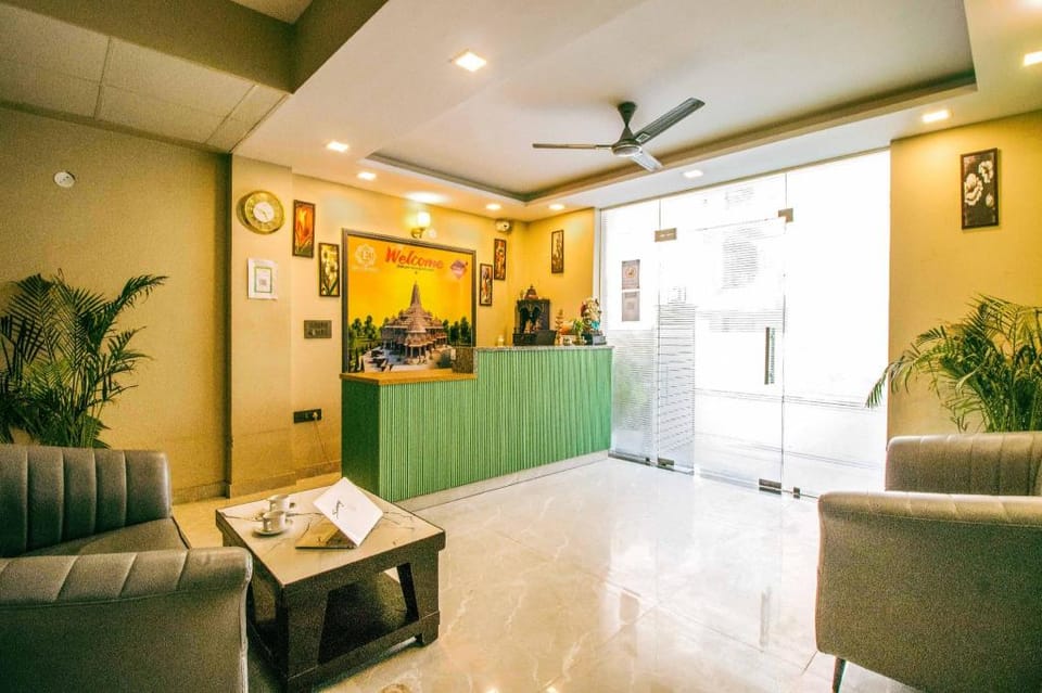 Treebo Elite Corporate, Sector 62 Hotel in Noida