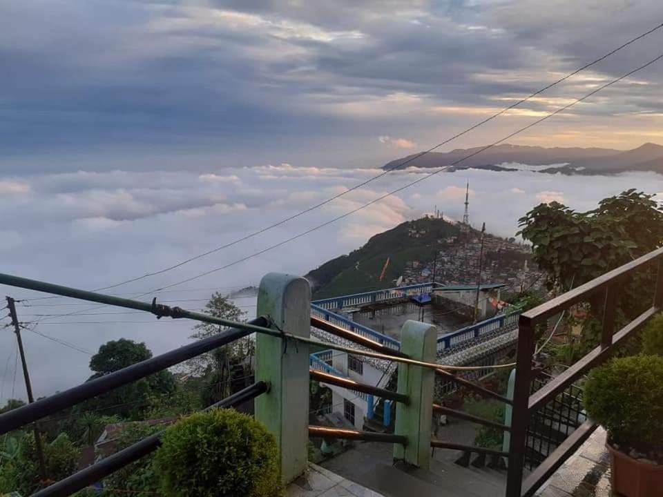 Zen La Homestay Vacation rental in West Bengal