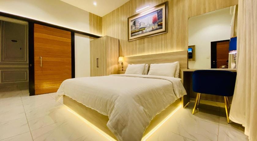 Sunset BnB Bed and Breakfast in Karachi