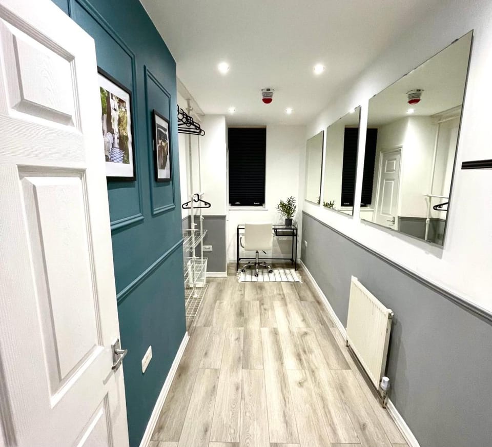 Grand & Spacious 2 bed flat Apartment in Liverpool