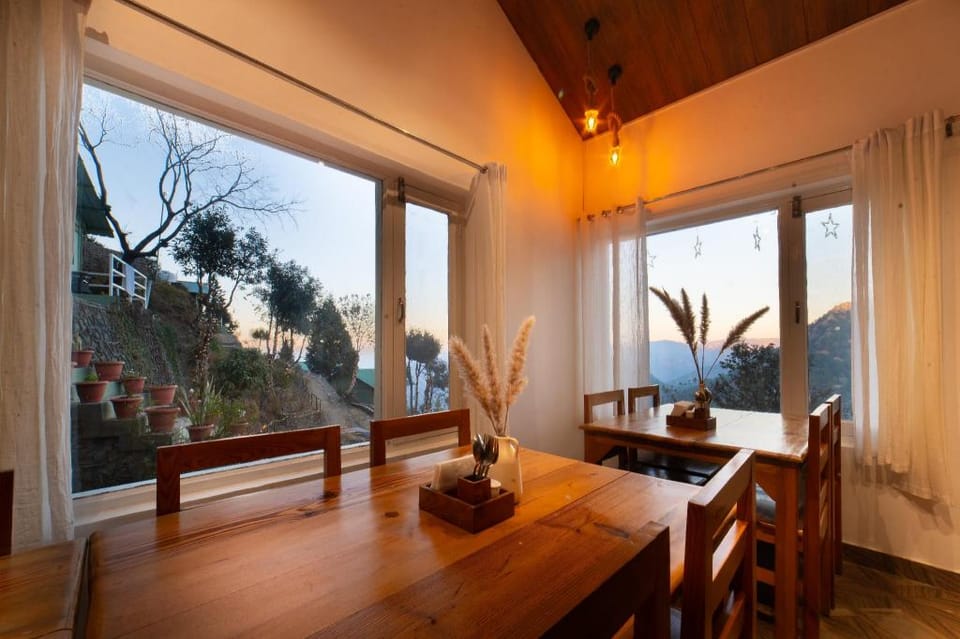 Zostel Plus Nainital (Naina Range) Hostel in Uttarakhand