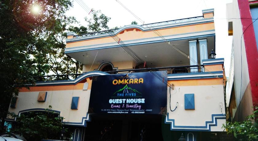 Omkara - The Fives Guest house Bed and Breakfast in Tamil Nadu