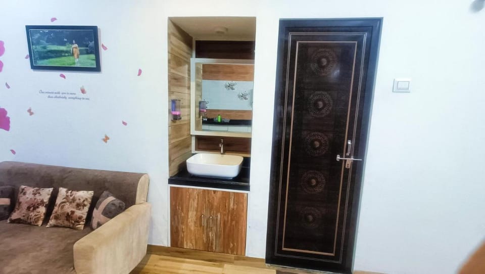 Gokul Niwas Home Stay Udaipur Apartment in Gujarat