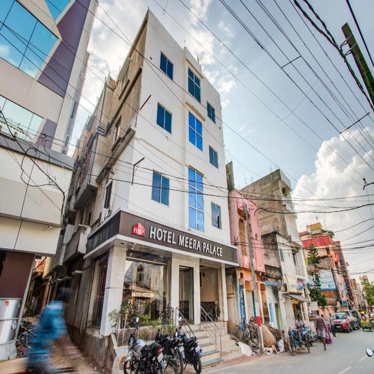 Hotel Meera Palace Deoghar Jharkhand Hotel in West Bengal