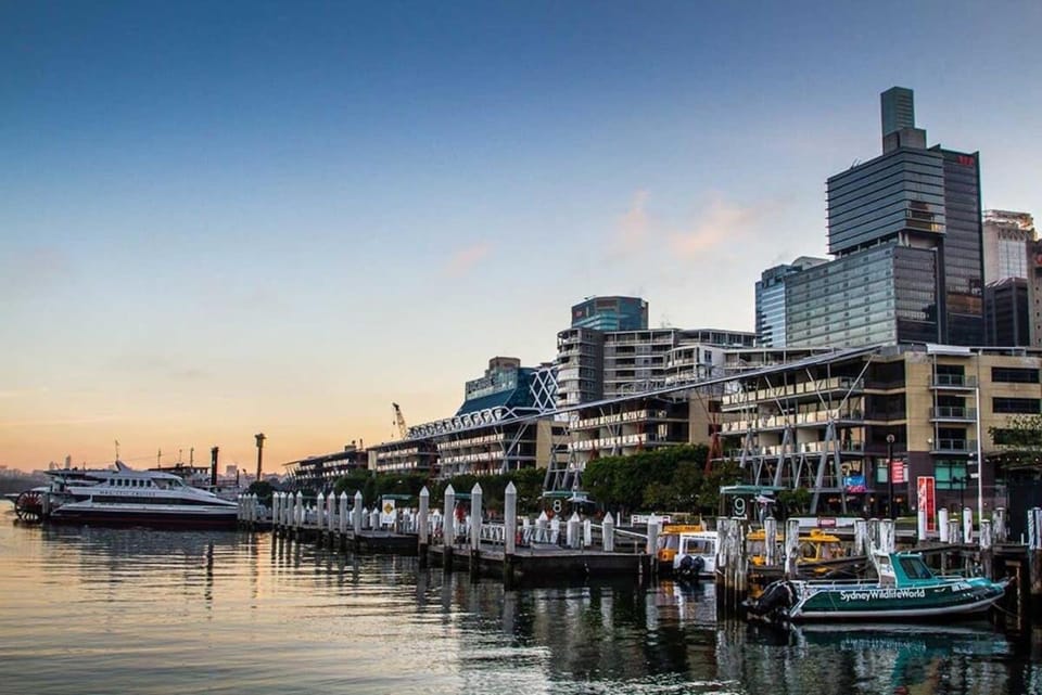 A Comfy 2BR Apt for 7 Next to Darling Harbour Apartment in Sydney