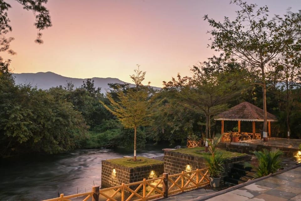 Royal River Farm Hotel in Maharashtra