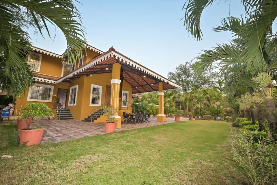 Royal River Farm Hotel in Maharashtra