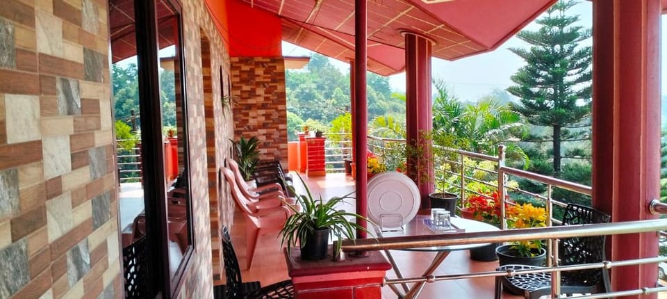 Holidayincoorg Royal Mansion Vacation rental in Madikeri