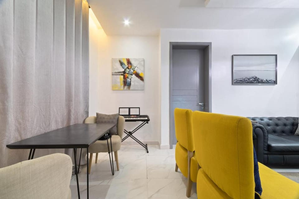 Exclusive Upscale 1 Bedroom Apartment in Lekki phase 1 Apartment in Lagos
