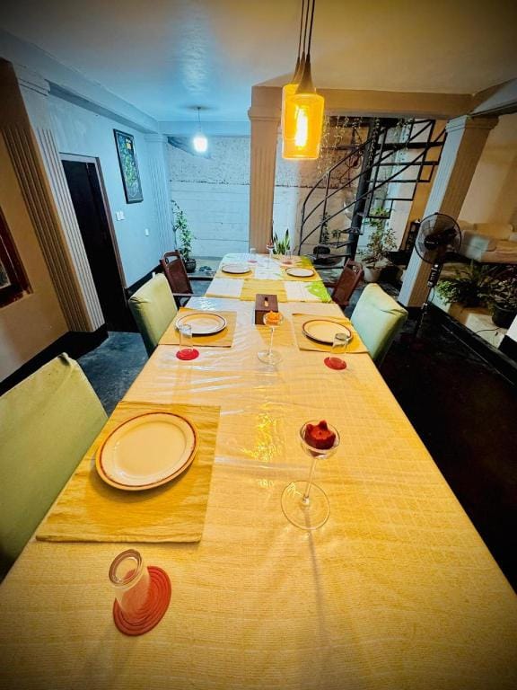Sea Breeze Guest House Bed and Breakfast in Negombo