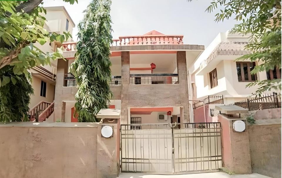 SR GUEST HOUSE Hotel in Bhubaneswar