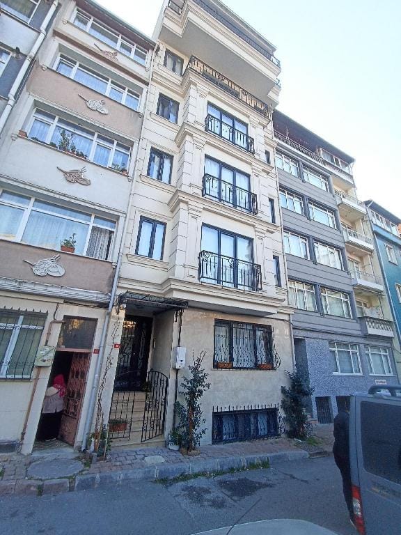 Yarım Bodrum Daire  Apartment in Istanbul