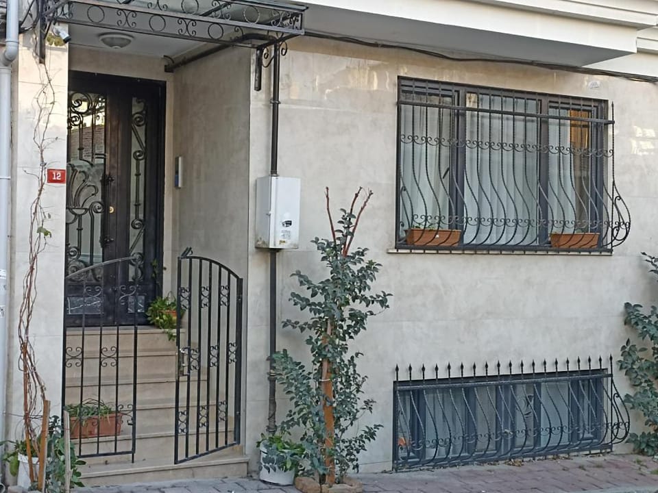 Yarım Bodrum Daire  Apartment in Istanbul