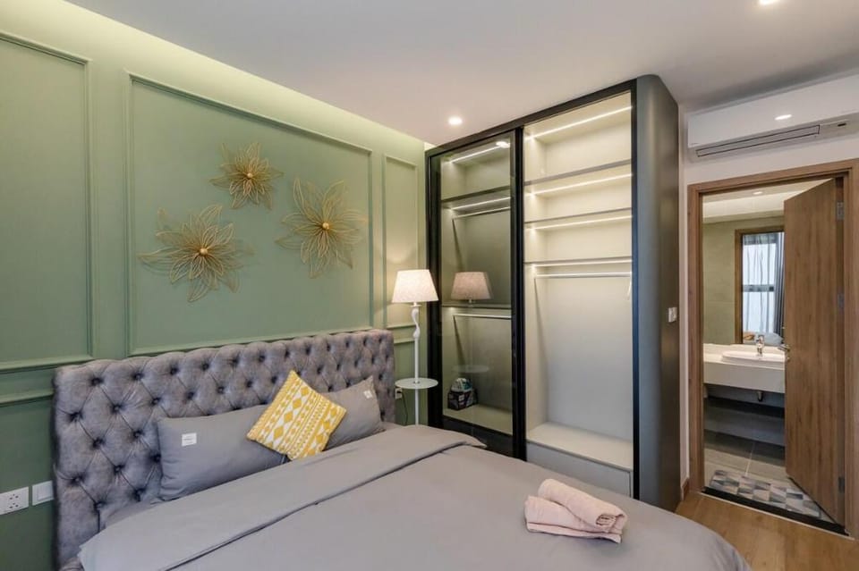 QMP-Ecopark SkyOasis-Luxury 3br w/ Panoramic View Apartment in Laos