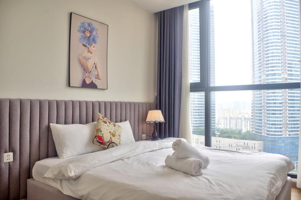 QMP-Vinhomes Skylake-3BR w/ Bathtub by the Windows Apartment in Laos