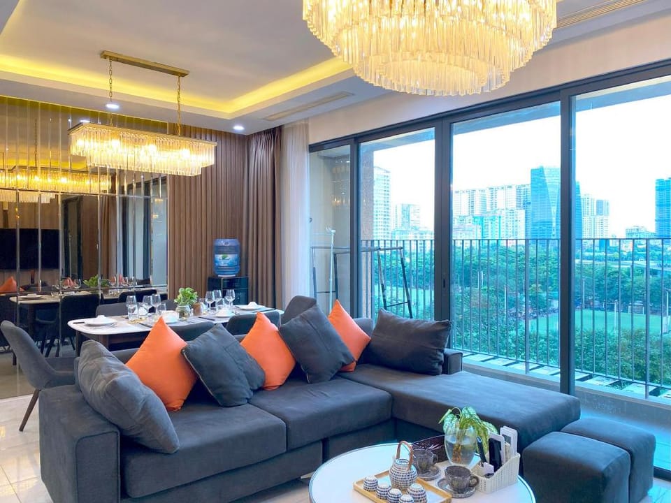 QMP - D'Capitale 3 Bedroom Ha Noi Apartment in Laos