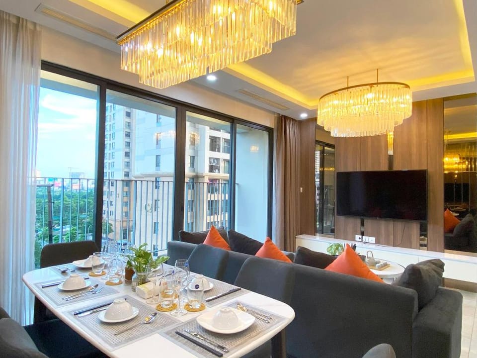 QMP - D'Capitale 3 Bedroom Ha Noi Apartment in Laos
