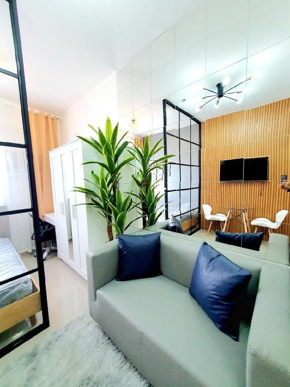 Green 2 Res Scandi-Industrial Hotel Type Interior Apartment in Calabarzon