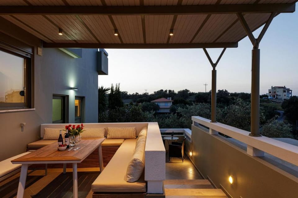 Rizes Villa with Jazuzzi & Heated Pool Apartment in Crete