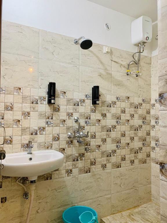 Luxury 2BHK flat (lift & Parking) Apartment in Varanasi