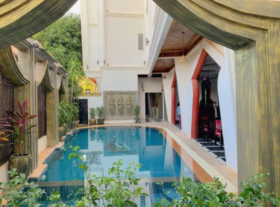 Best Hotel in Siem Reap walk 3 minute to Pubstreet Apartment in Krong Siem Reap
