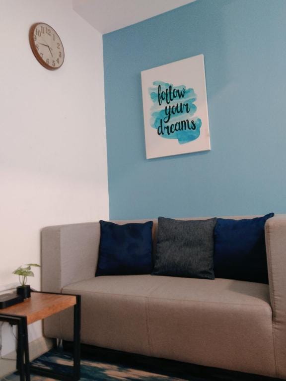 Lovely 1-bedroom Unit. Always well sanitized. Vacation rental in Makati