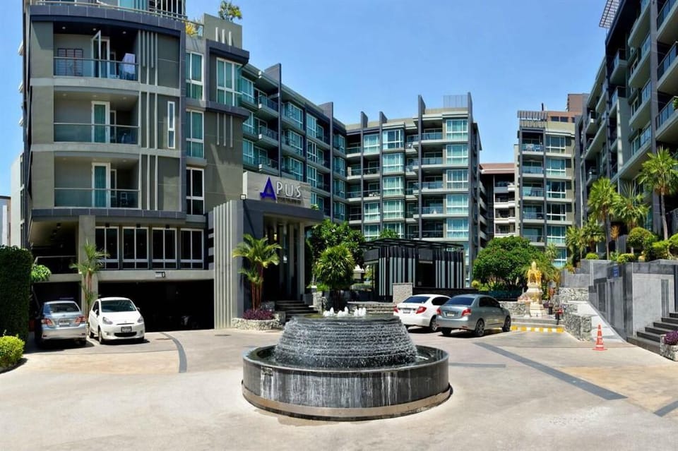 Best in the center of Pattaya 5* Lux 114 sq. m. Apartment in Pattaya City