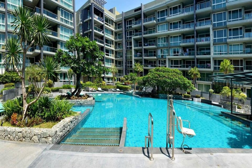 Best in the center of Pattaya 5* Lux 114 sq. m. Apartment in Pattaya City