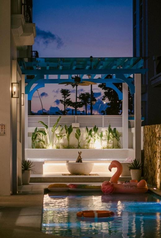La Perla Villa │6Brs Villa in Laos